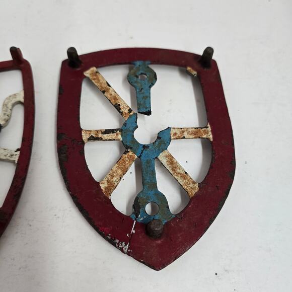 Antique Mid Century Trivets – Vintage Retro Kitchen Decor - Picture 5 of 5